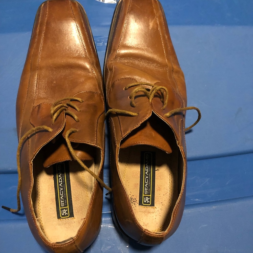 Men’s dress shoes (Stacy Adams)